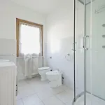 Ambra Villa
