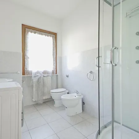 Ambra Villa